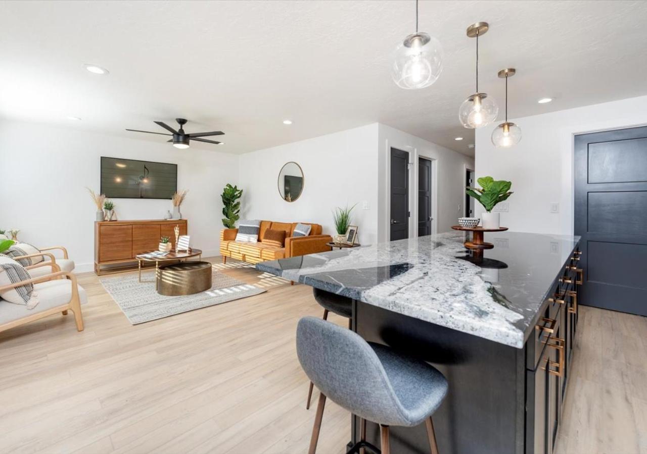 Mid Century Modern Boise-River Bungalow W/ Hot Tub Eksteriør bilde
